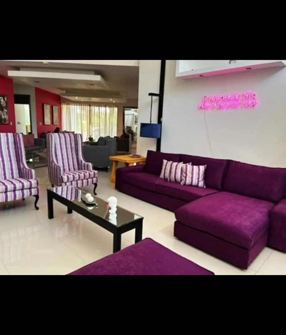 Homestay Oasis Home Santo Domingo